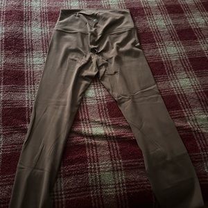 Lululemon Aligns